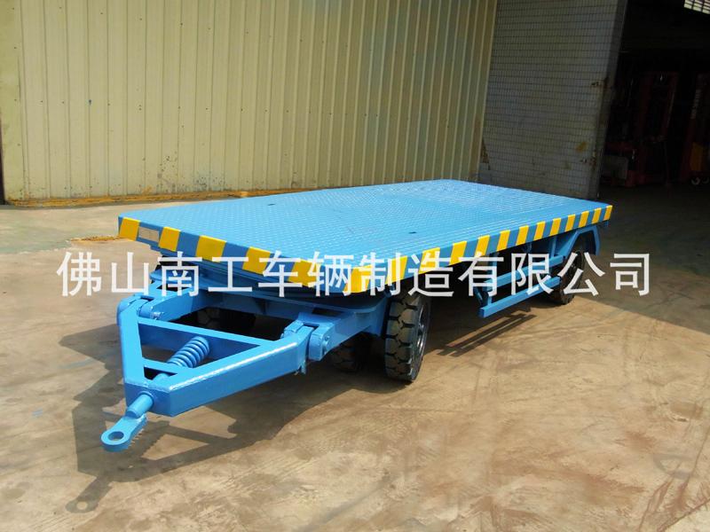 叉车牵引工业平板车 工厂车间周转用10吨星空XK·（中国）体育官方网站-星空·体育（XK SPORTS）官方网站