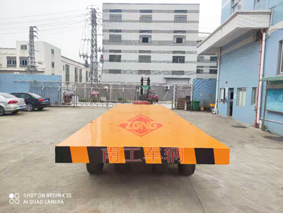 30吨重型星空XK·（中国）体育官方网站-星空·体育（XK SPORTS）官方网站带四个转盘2I.jpg