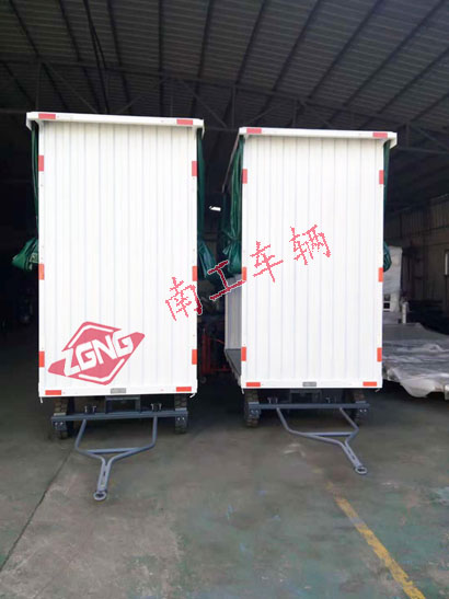 白色雨篷星空XK·（中国）体育官方网站-星空·体育（XK SPORTS）官方网站3I.jpg