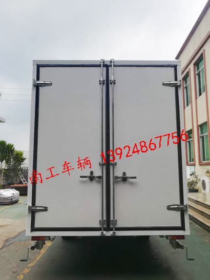 1.5吨白色厢式星空XK·（中国）体育官方网站-星空·体育（XK SPORTS）官方网站2I.jpg