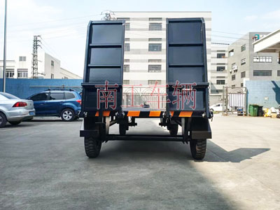 3吨带爬梯工业牵引星空XK·（中国）体育官方网站-星空·体育（XK SPORTS）官方网站2I.jpg