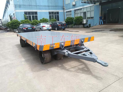 25吨重型工业星空XK·（中国）体育官方网站-星空·体育（XK SPORTS）官方网站全挂式牵引拖车底盘带牵引环I.jpg