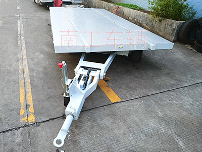 大型船体运输星空XK·（中国）体育官方网站-星空·体育（XK SPORTS）官方网站3I.jpg