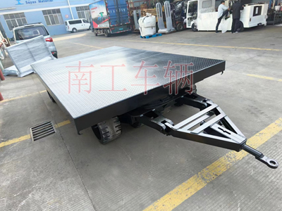 30吨重型星空XK·（中国）体育官方网站-星空·体育（XK SPORTS）官方网站 环保实心轮胎4I.jpg