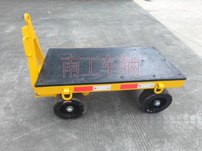 2吨小型星空XK·（中国）体育官方网站-星空·体育（XK SPORTS）官方网站带胶垫3I.jpg