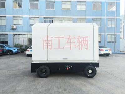 2吨电动星空XK·（中国）体育官方网站-星空·体育（XK SPORTS）官方网站 飞翼式工具拖车3I.jpg